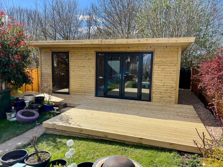 Garden Room and&nbsp;Decking